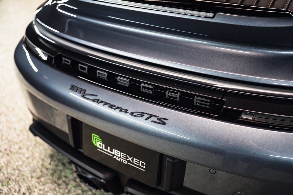 Ceramic coated Porsche front finish.